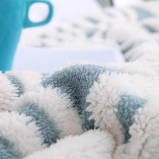 LOMAO Sherpa Fleece Blanket Soft Plush Throw Blanket Dual Sided Cozy Blankets for Bed Couch Sofa(Light Blue,51"x63")